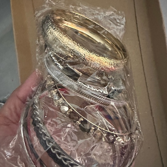 Bangles - Picture 8 of 10